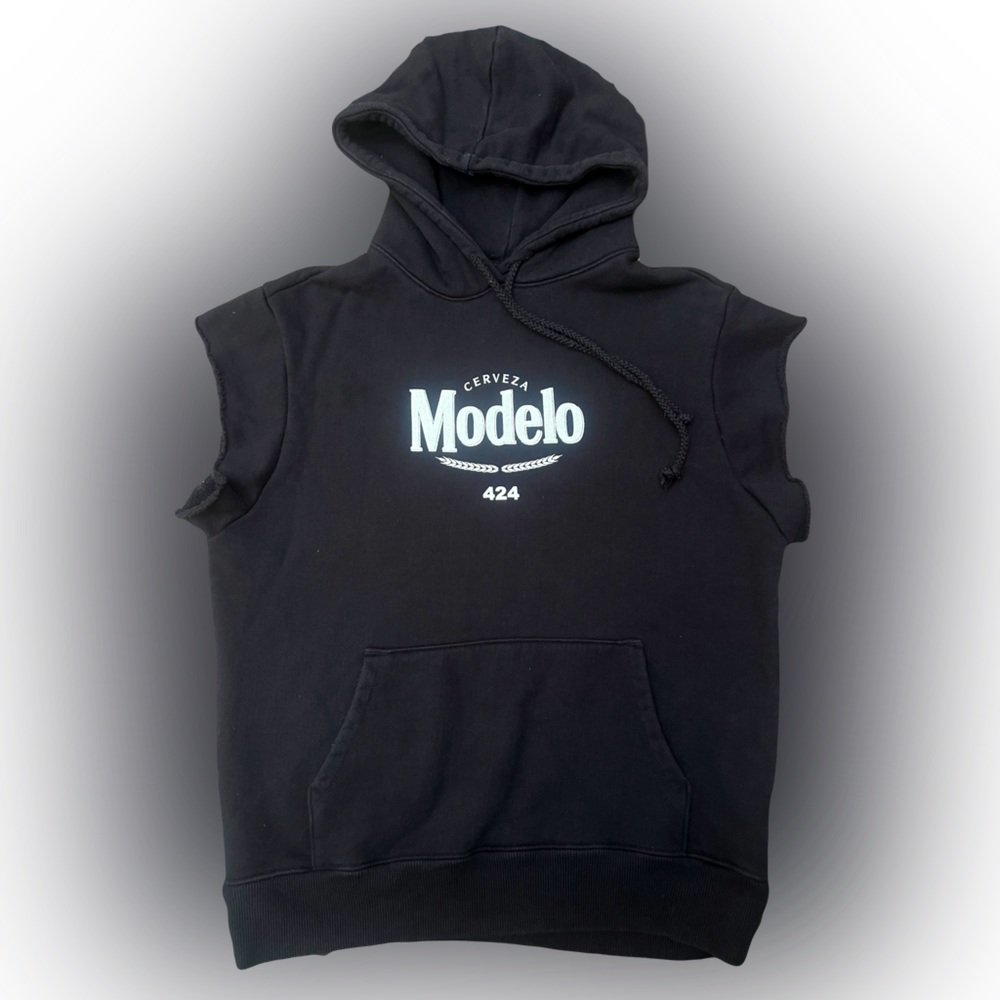Modelo × FourTwoFour Collection Sleeveless Hoodie